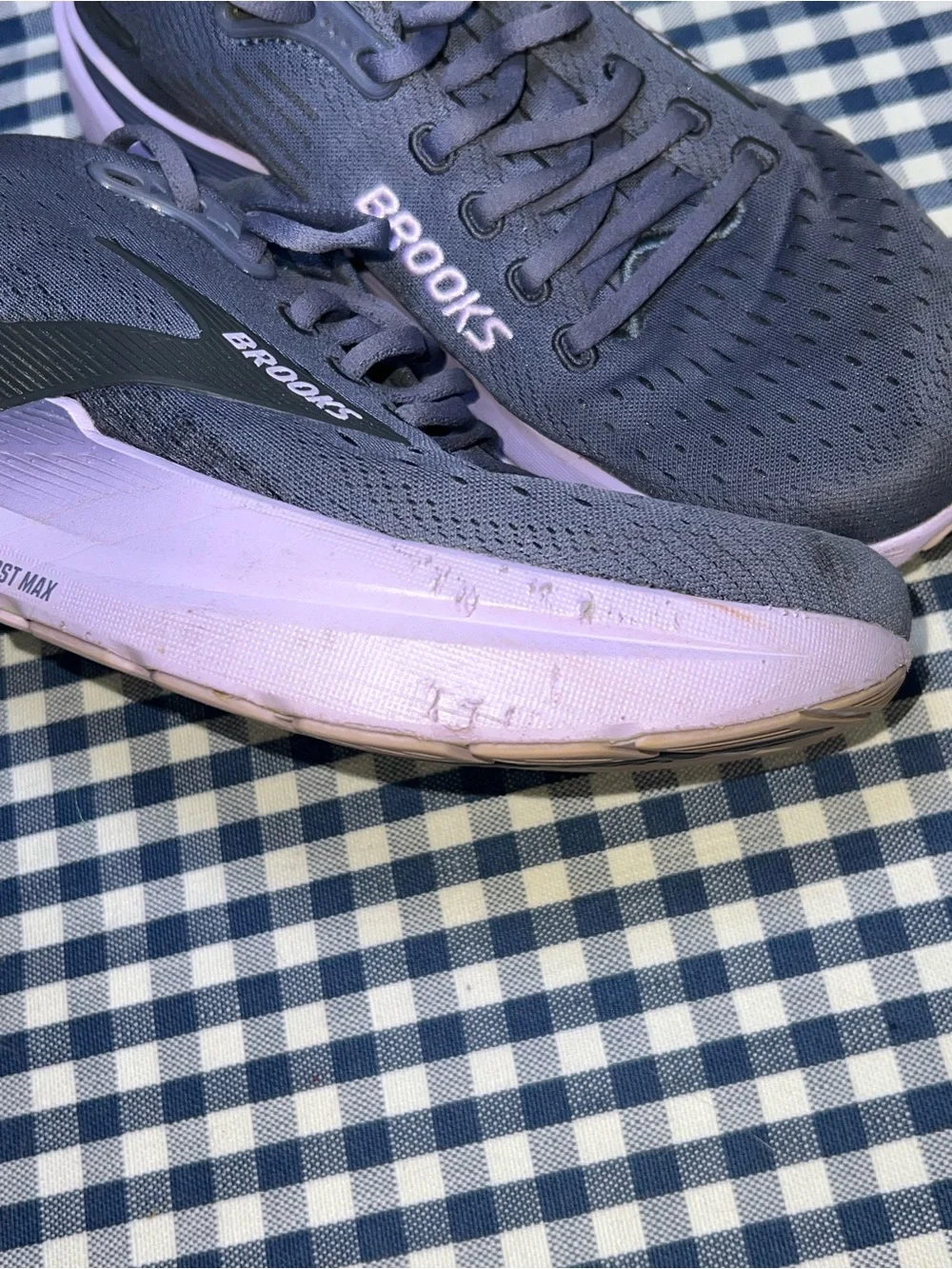 Brooks Ghost  Max 3 Athletic Running Shoes Women’s Size 9